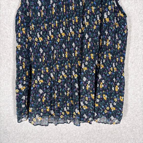 Halogen Top XS Navy Floral Flowy Crinkle Blouse Feminine Cottage Boho‎ Resort - Picture 3 of 11